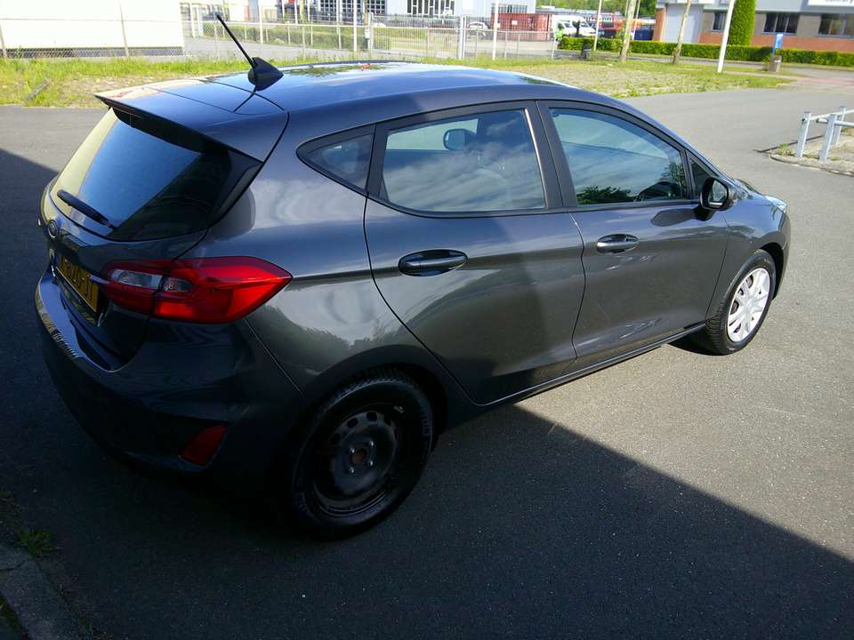 Ford Fiesta - Imagem 3