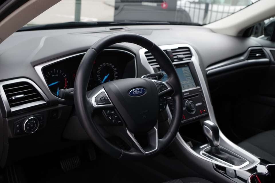 Ford Mondeo - Imagem 2
