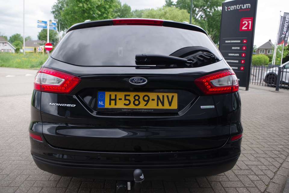 Ford Mondeo - Imagem 12
