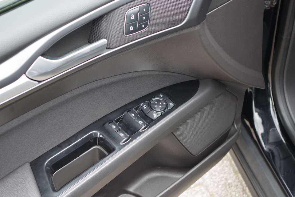 Ford Mondeo - Imagem 13