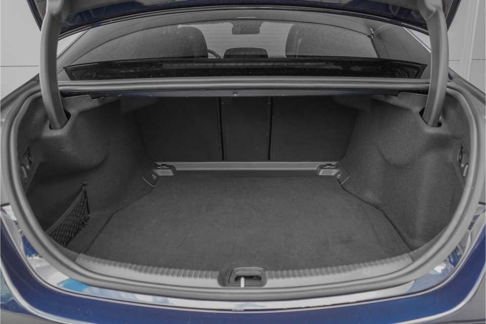 Mercedes-Benz C 200 - Imagem 7