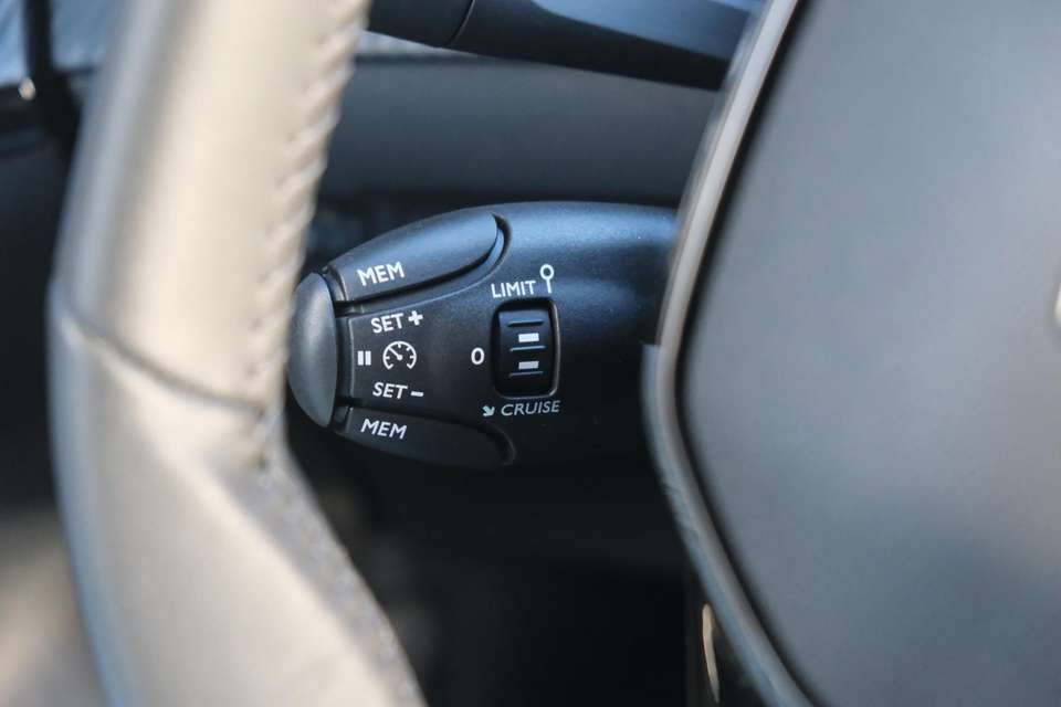 Car picture 11
