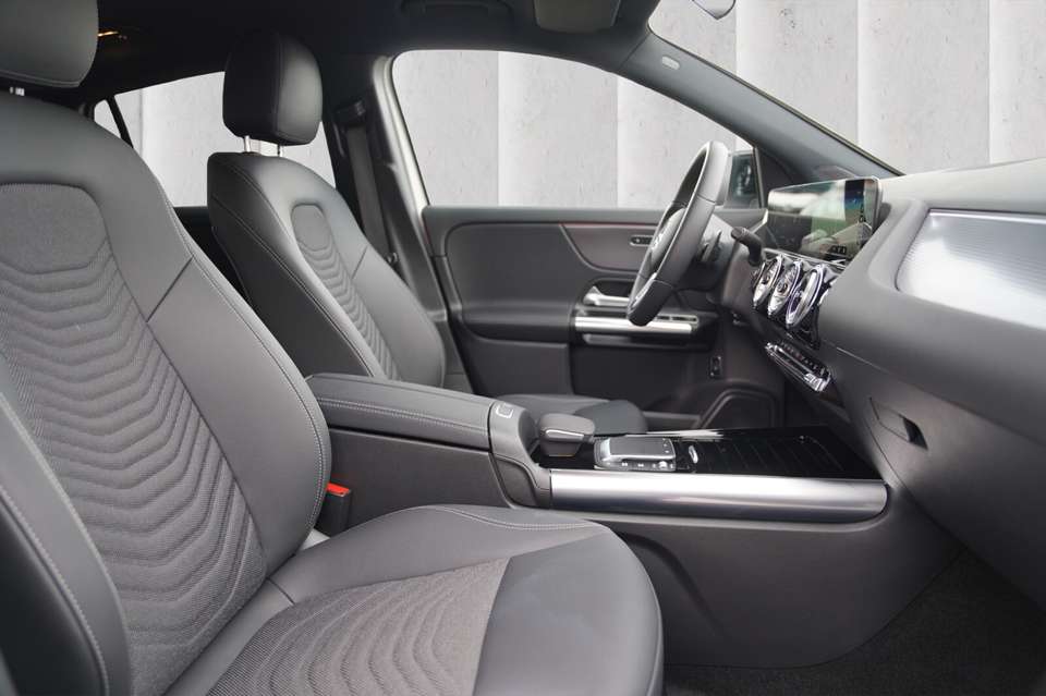 Car picture 9