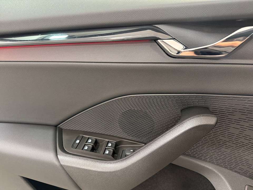 Car picture 19