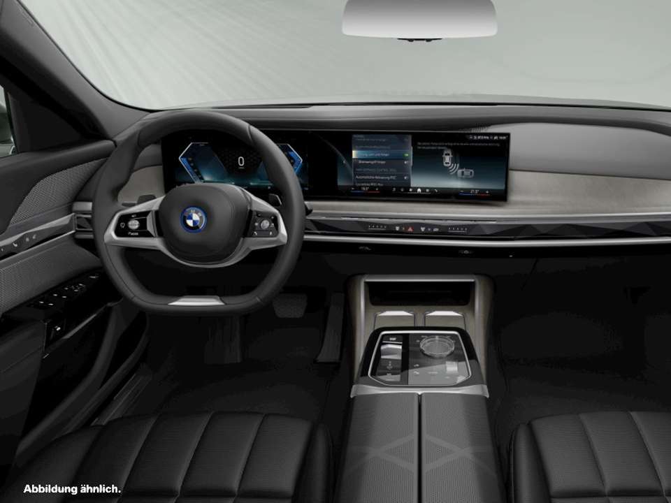 BMW 750 - Imagem 5