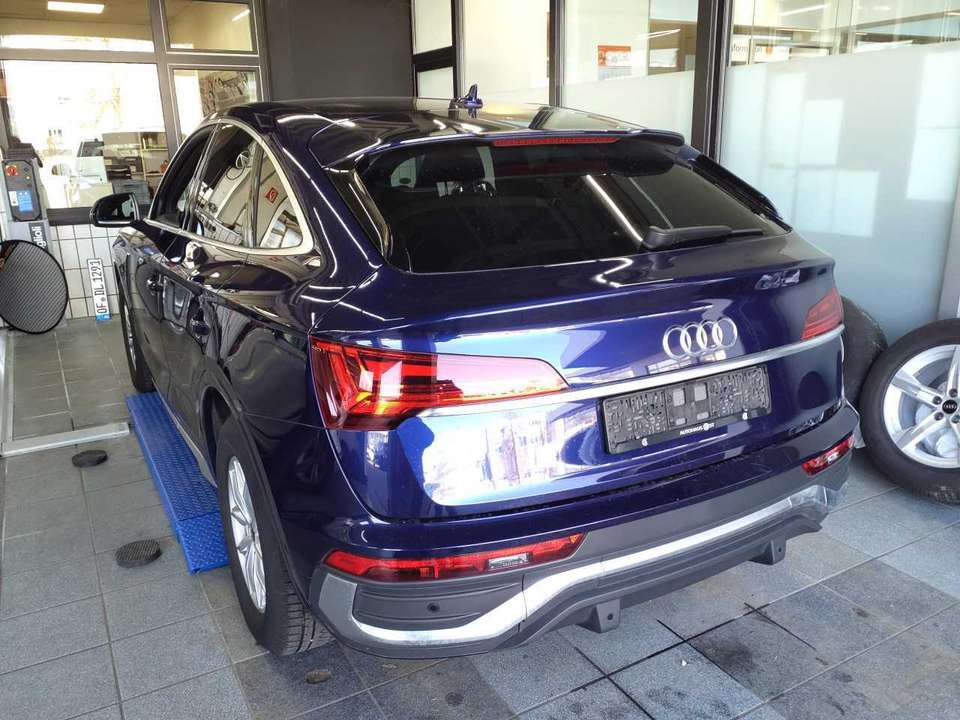 Car picture 5
