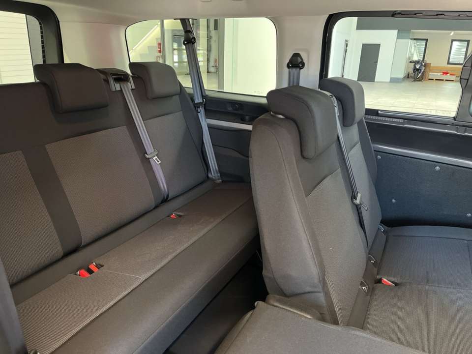 Opel Vivaro - Imagem 10