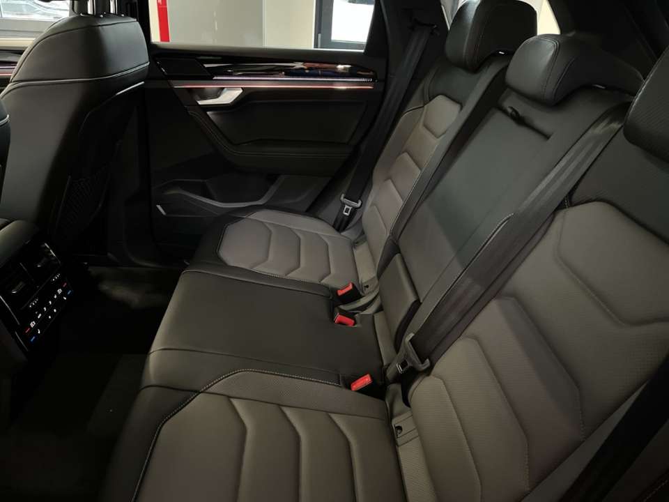 Car picture 13