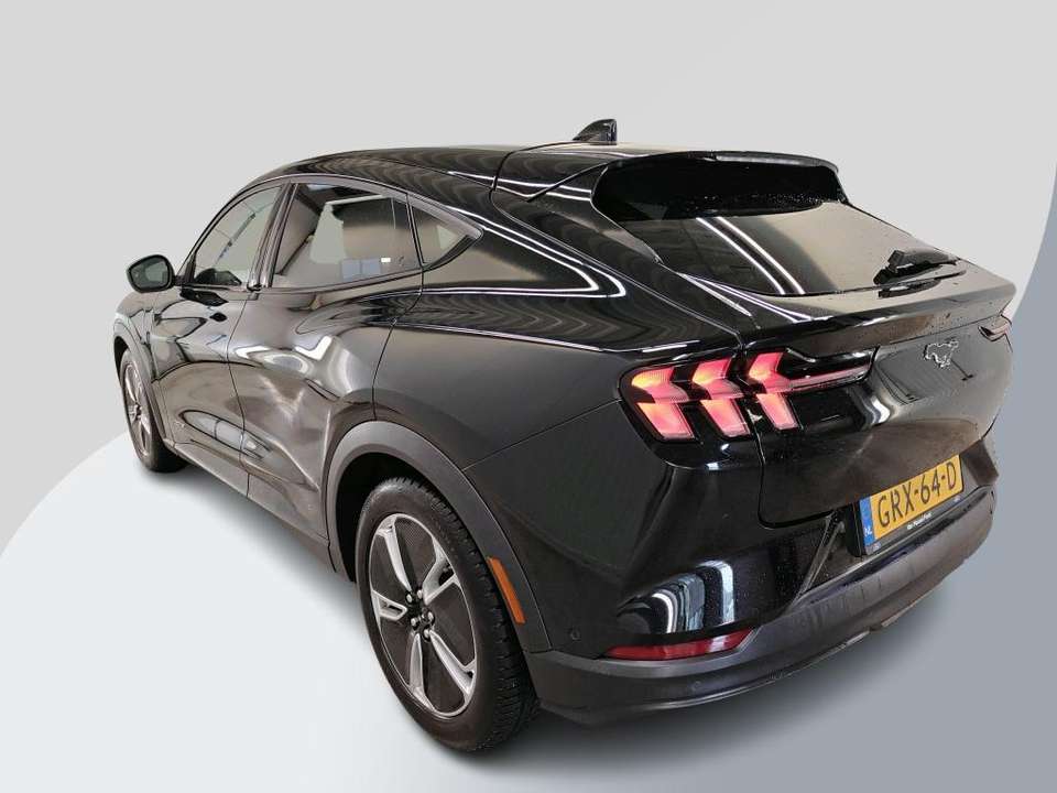 Ford Mustang Mach-E - Imagem 4