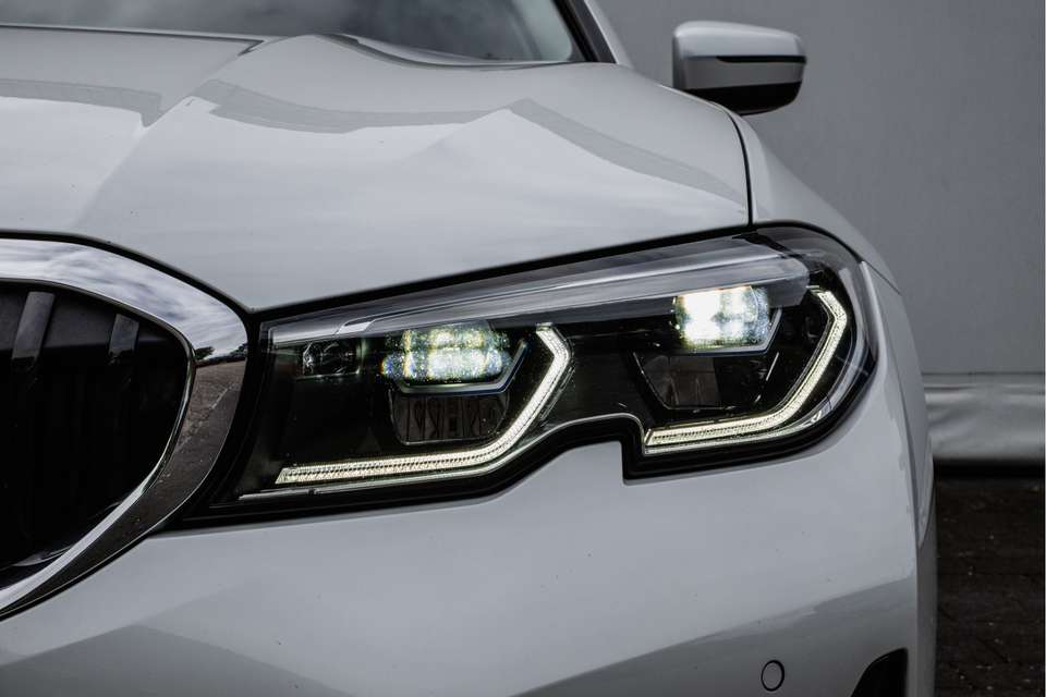 BMW 320 - Imagem 18