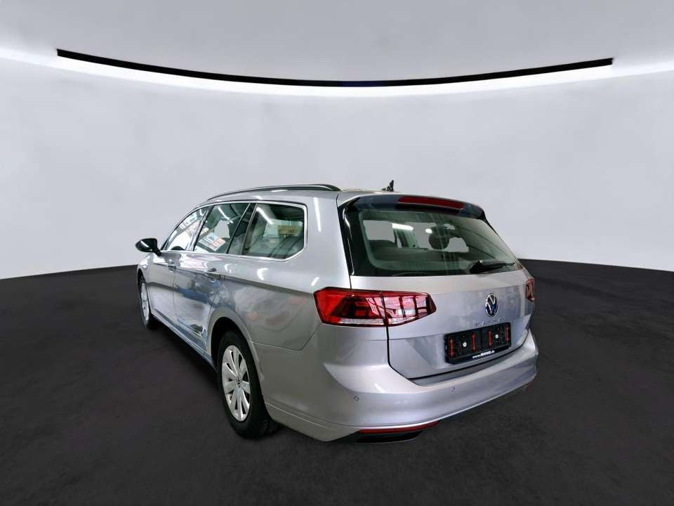 Volkswagen Passat Variant - Imagem 4