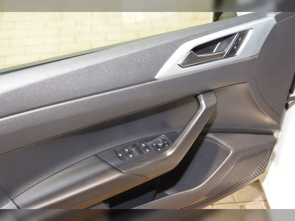 Volkswagen Polo - Imagem 11