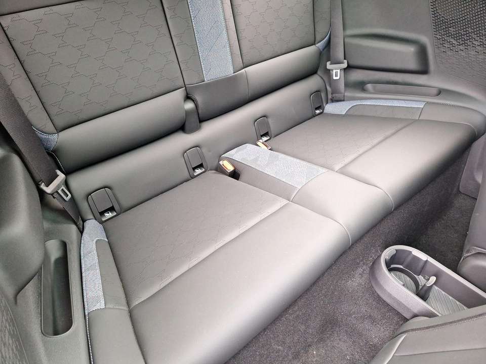Car picture 19