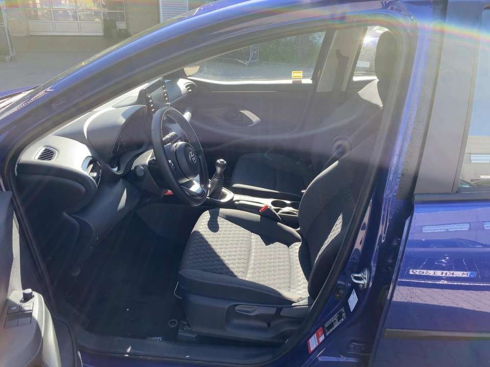 Toyota Yaris - Imagem 8