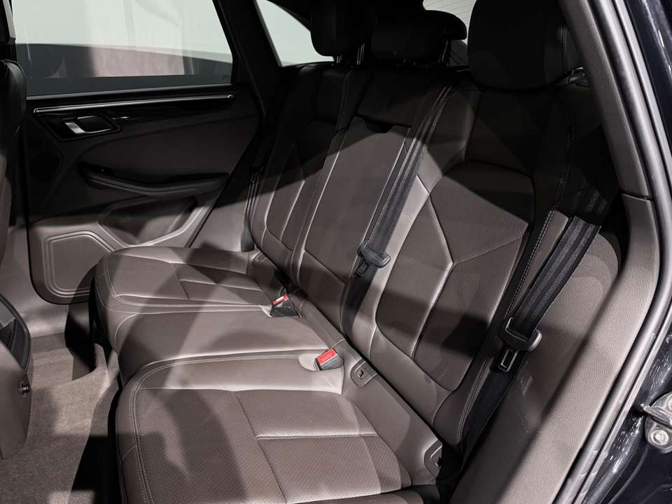 Car picture 5