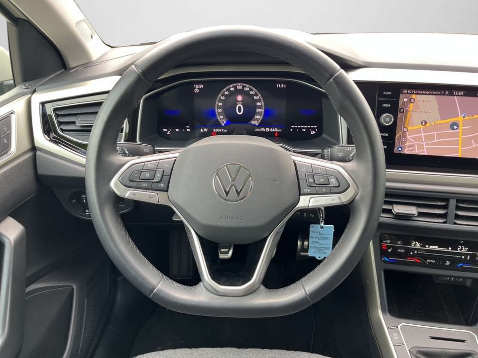Car picture 9