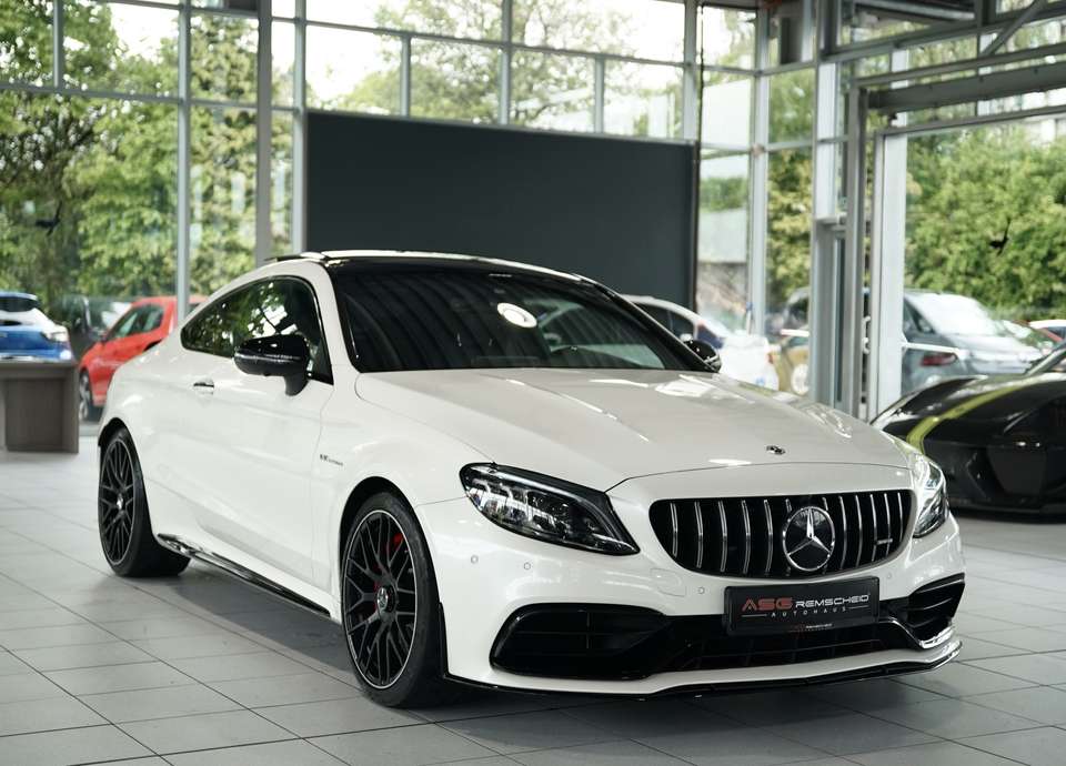 Mercedes-Benz C 63 AMG - Imagem 5