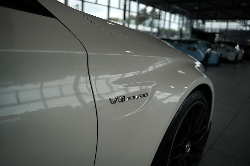 Mercedes-Benz C 63 AMG - Imagem 12