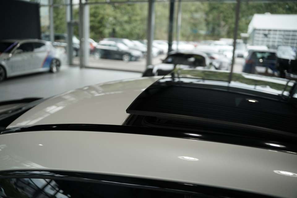 Mercedes-Benz C 63 AMG - Imagem 13