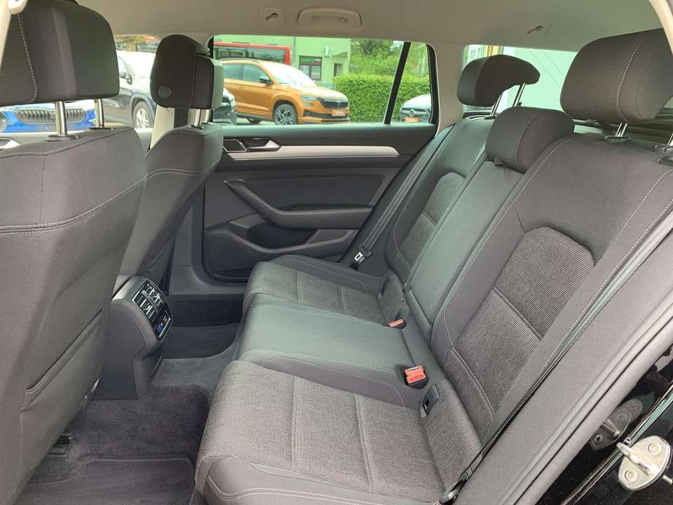 Volkswagen Passat - Imagem 11
