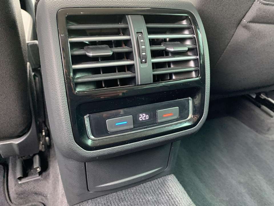 Volkswagen Passat - Imagem 12