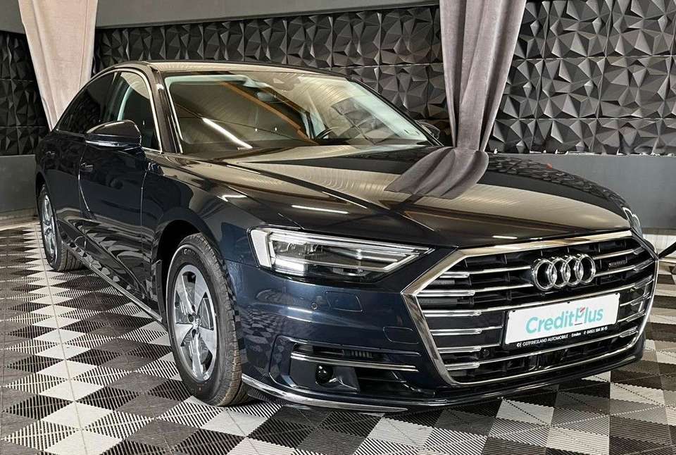 Audi A8 - Imagem 1