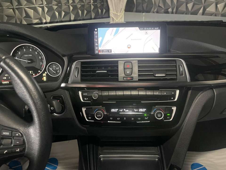 BMW 318 - Imagem 11