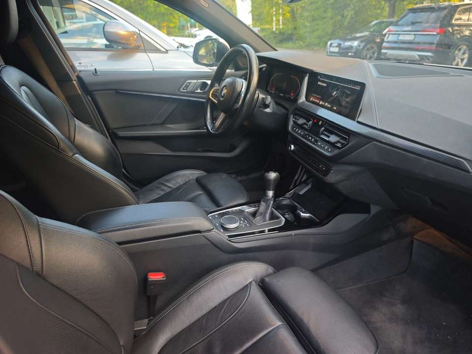 BMW 118 - Imagem 6
