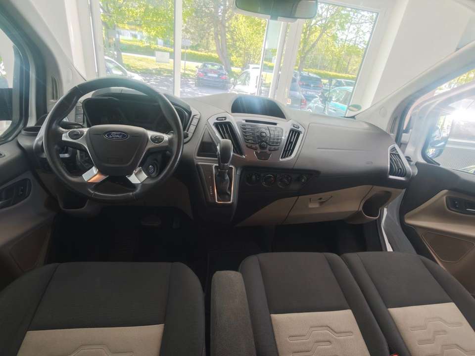 Ford Transit - Imagem 9