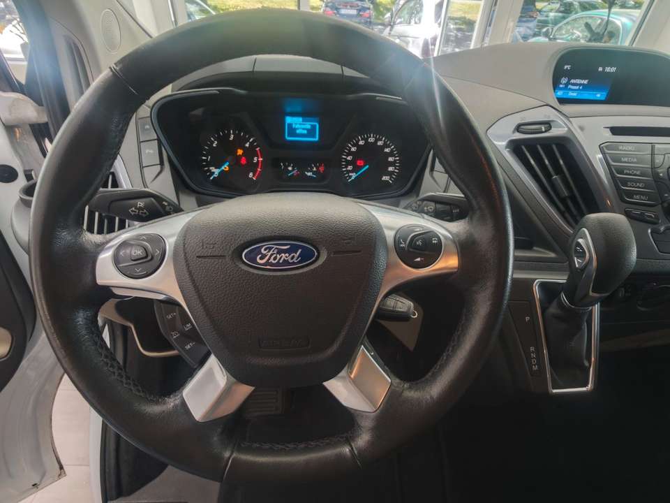 Ford Transit - Imagem 11