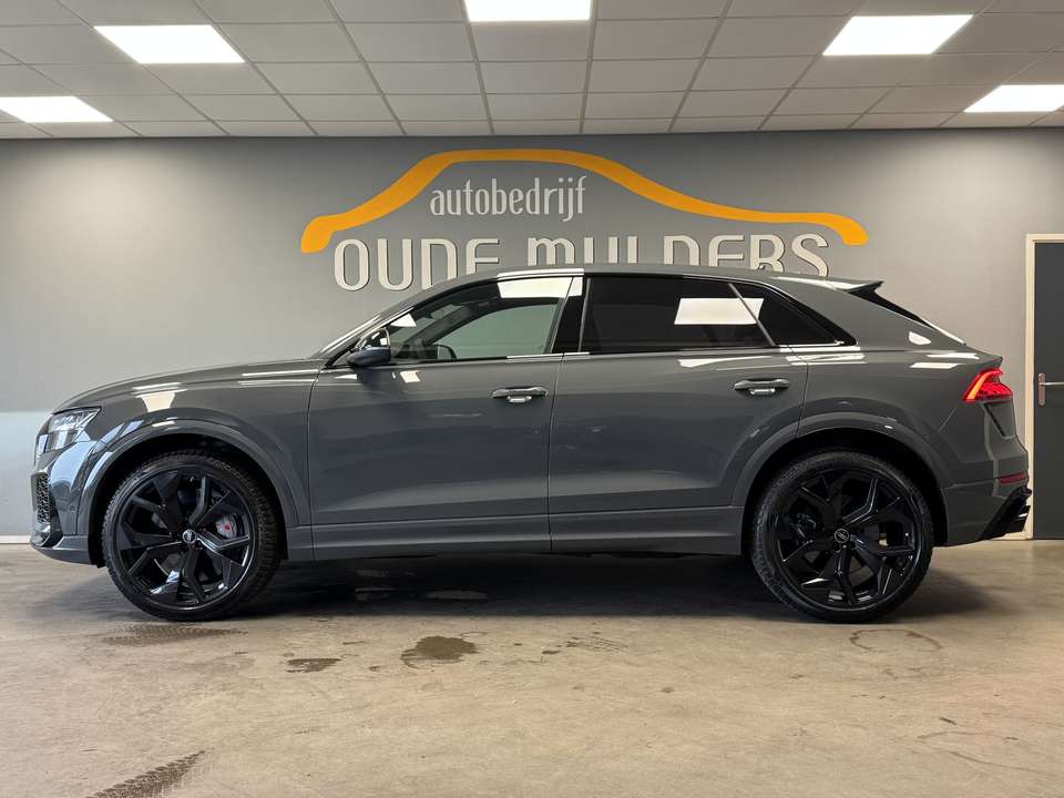 Audi RS Q8 - Imagem 2