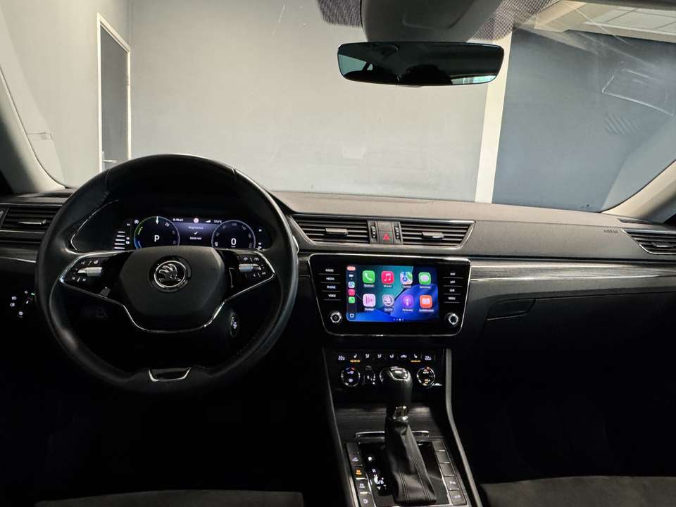 Skoda Superb - Imagem 8