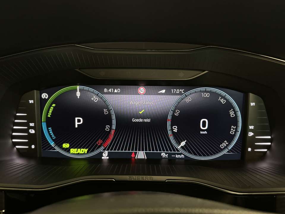 Skoda Superb - Imagem 9