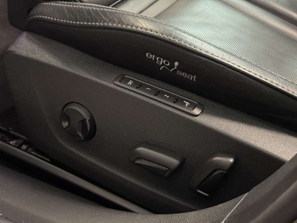 Car picture 16