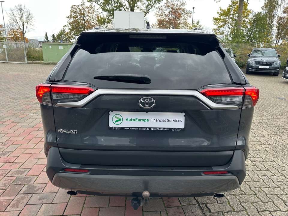 Toyota RAV 4 - Imagem 6