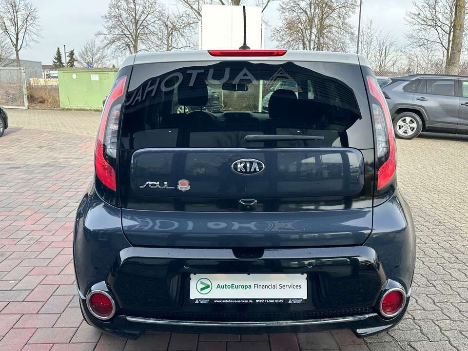 Kia Soul - Imagem 11