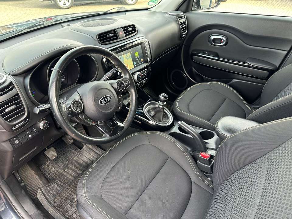 Kia Soul - Imagem 13