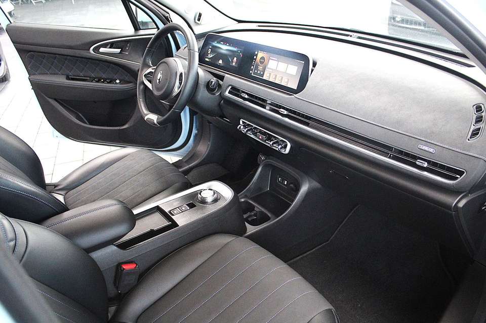 Car picture 11