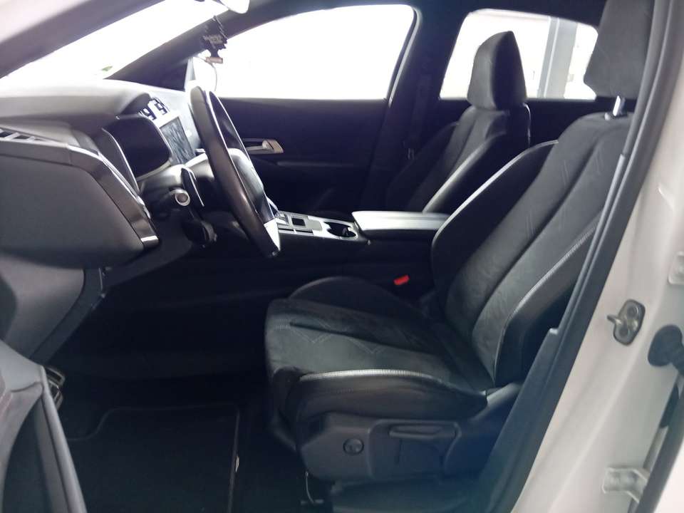 DS Automobiles DS 7 - Imagem 12