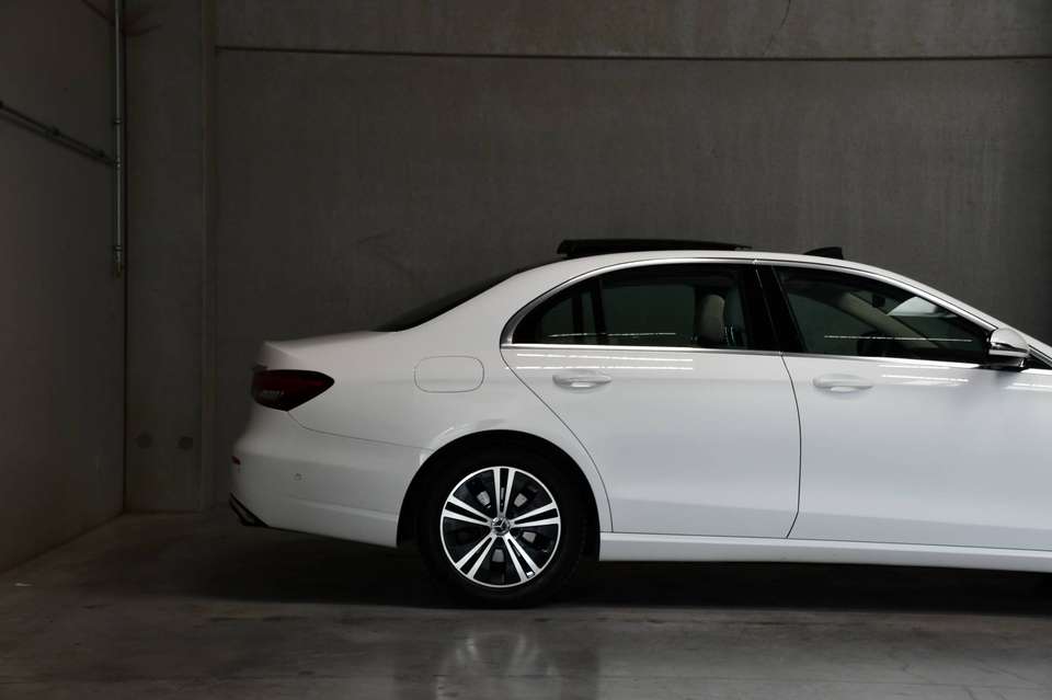 Mercedes-Benz E 200 - Imagem 8