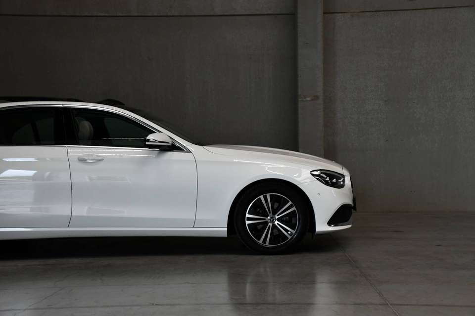 Mercedes-Benz E 200 - Imagem 9