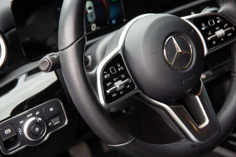 Car picture 11