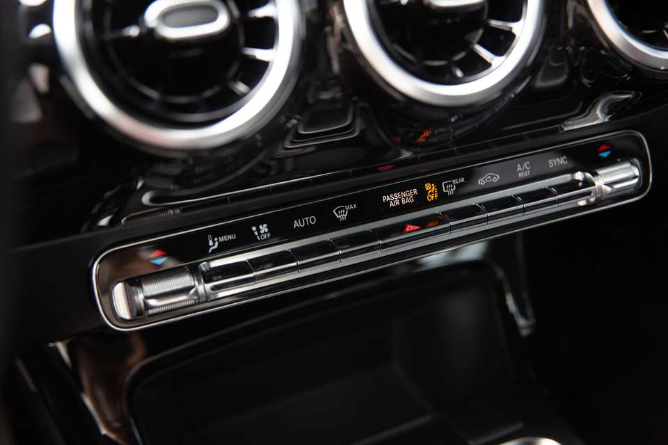 Car picture 18