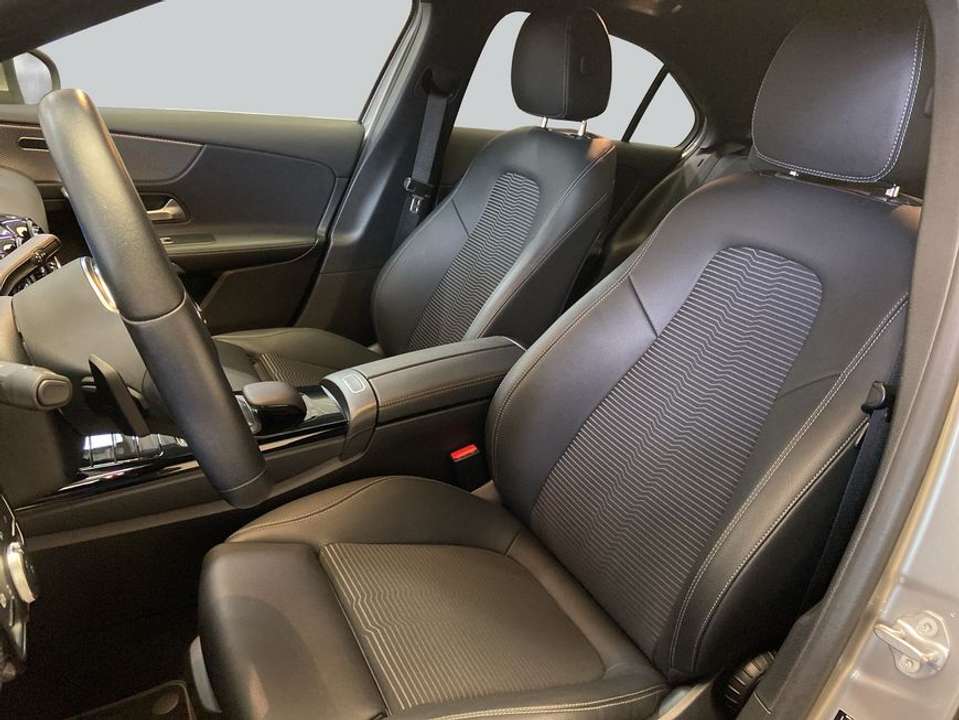 Mercedes-Benz A 180 - Imagem 12