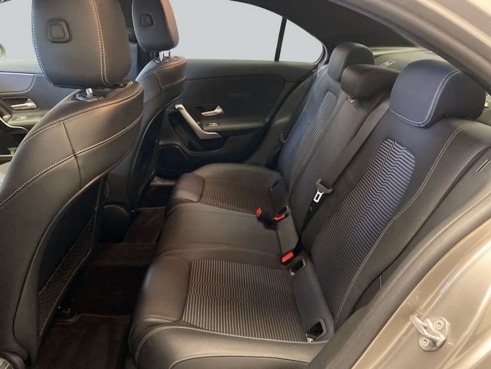 Mercedes-Benz A 180 - Imagem 13