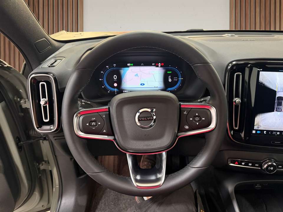 Volvo C40 - Imagem 13