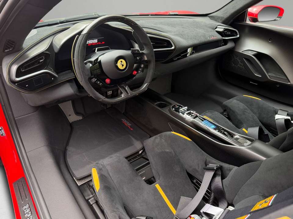 Ferrari 296 GTB - Imagem 11