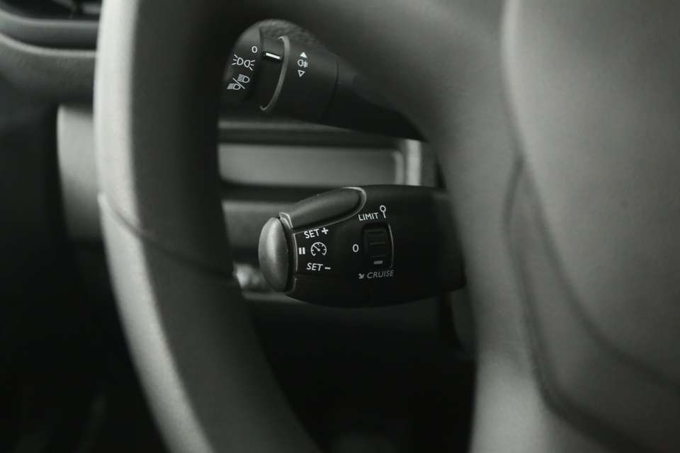 Car picture 16