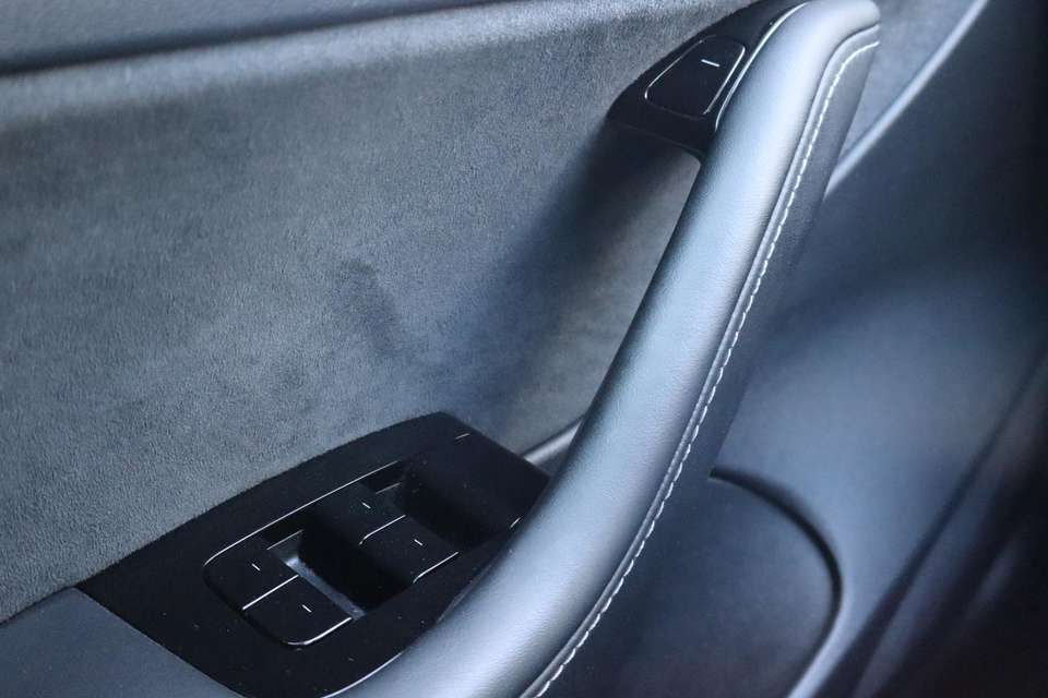 Car picture 17