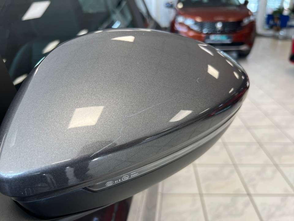 Peugeot 208 - Imagem 20